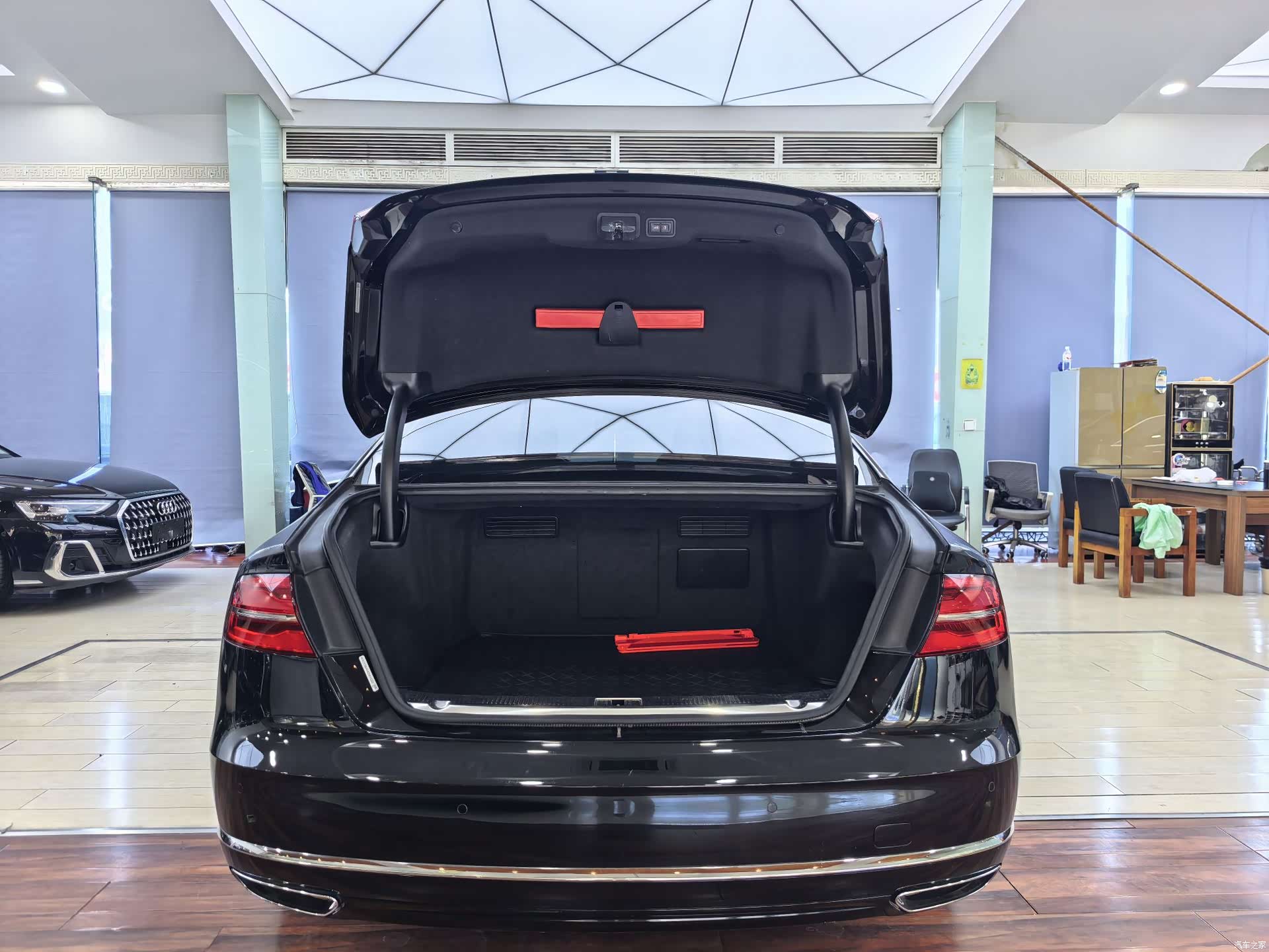 Audi A8L, 2016 12