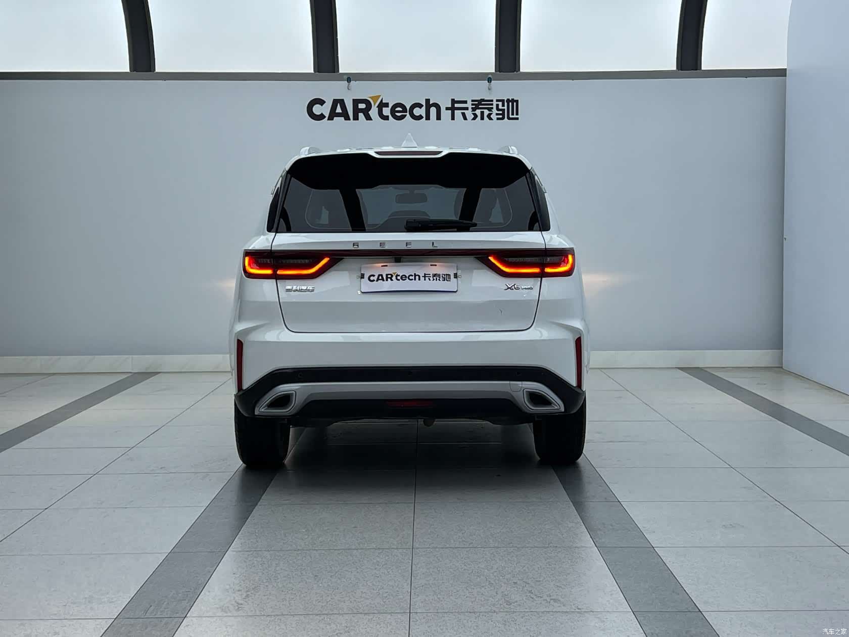 Geely X6, 2022 3