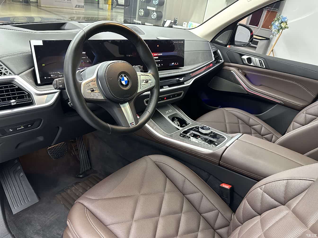BMW X5, 2026 12