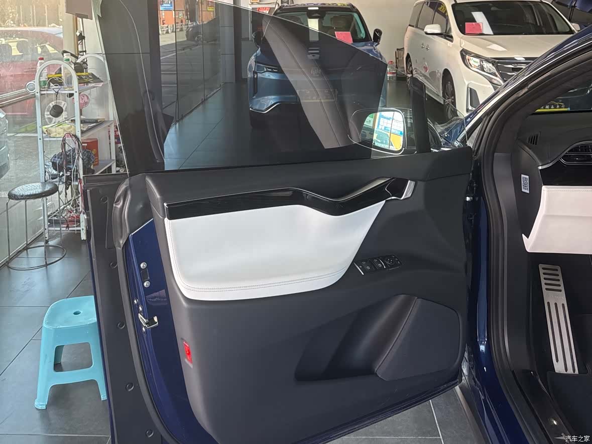 Tesla Model X, 2018 17