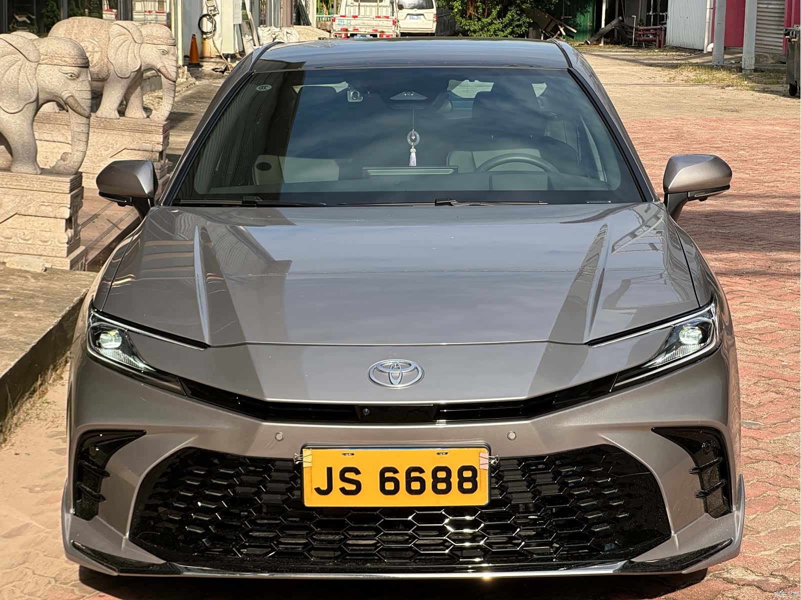 Toyota Camry, 2026 2