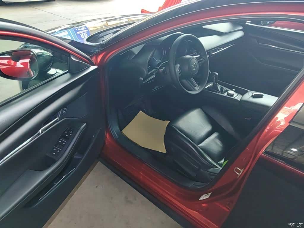 Mazda Mazda3, 2019 16