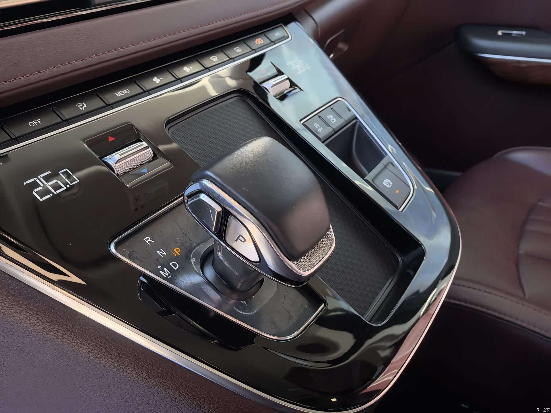 Hongqi HQ9, 2023 все фото