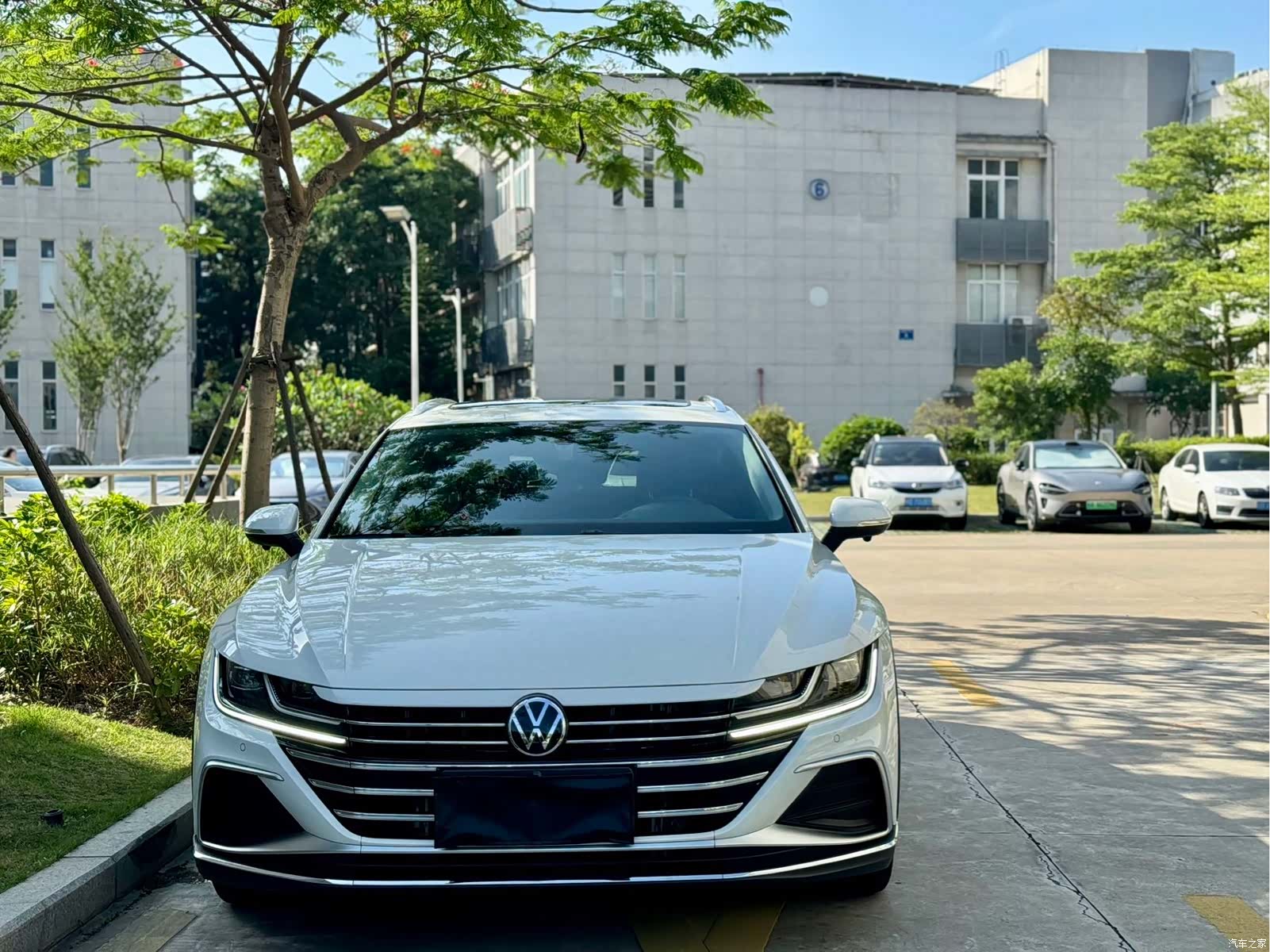 Volkswagen CC, 2025 2