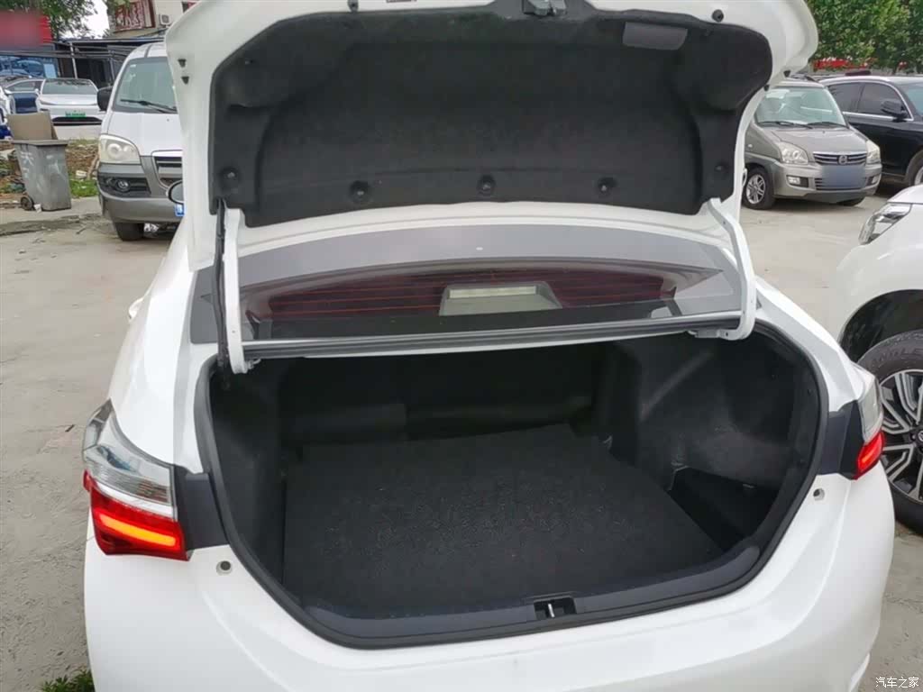 Toyota Corolla, 2017 19