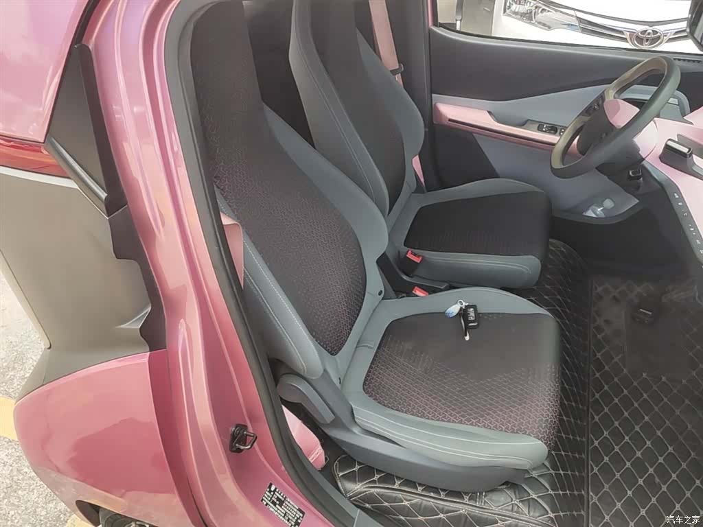Wuling E200, 2019 25