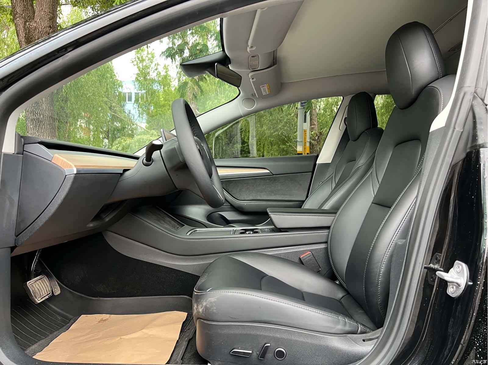 Tesla Model 3, 2022 11