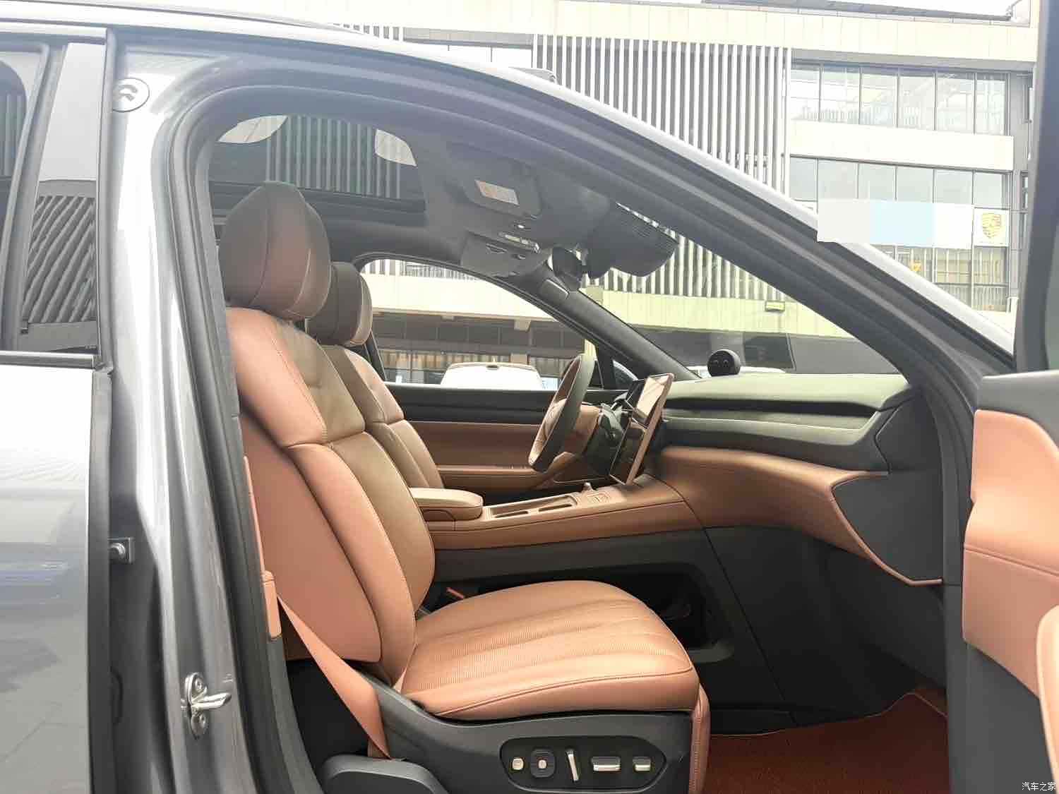 NIO ES8, 2024 9
