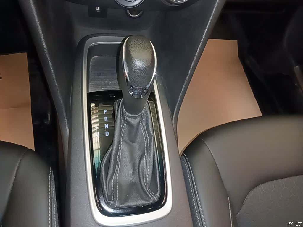 Chevrolet 320, 2018 14