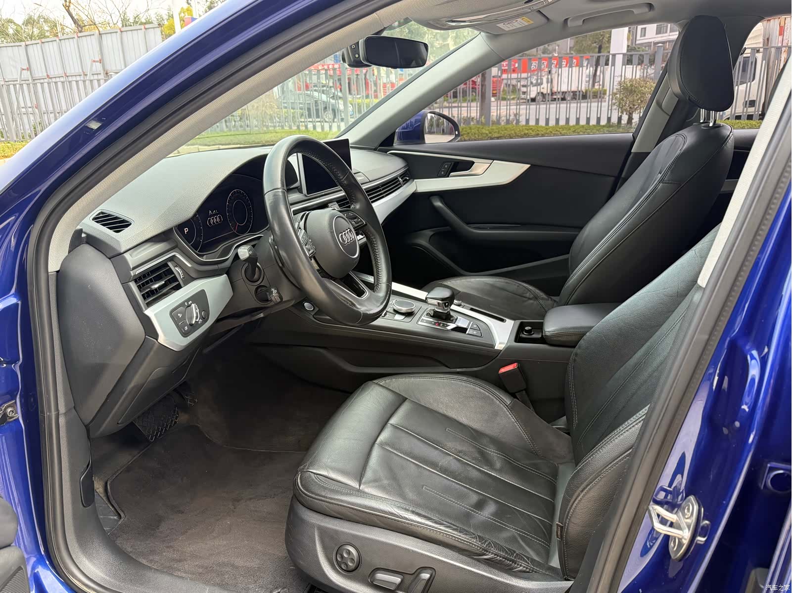 Audi A4L, 2019 7