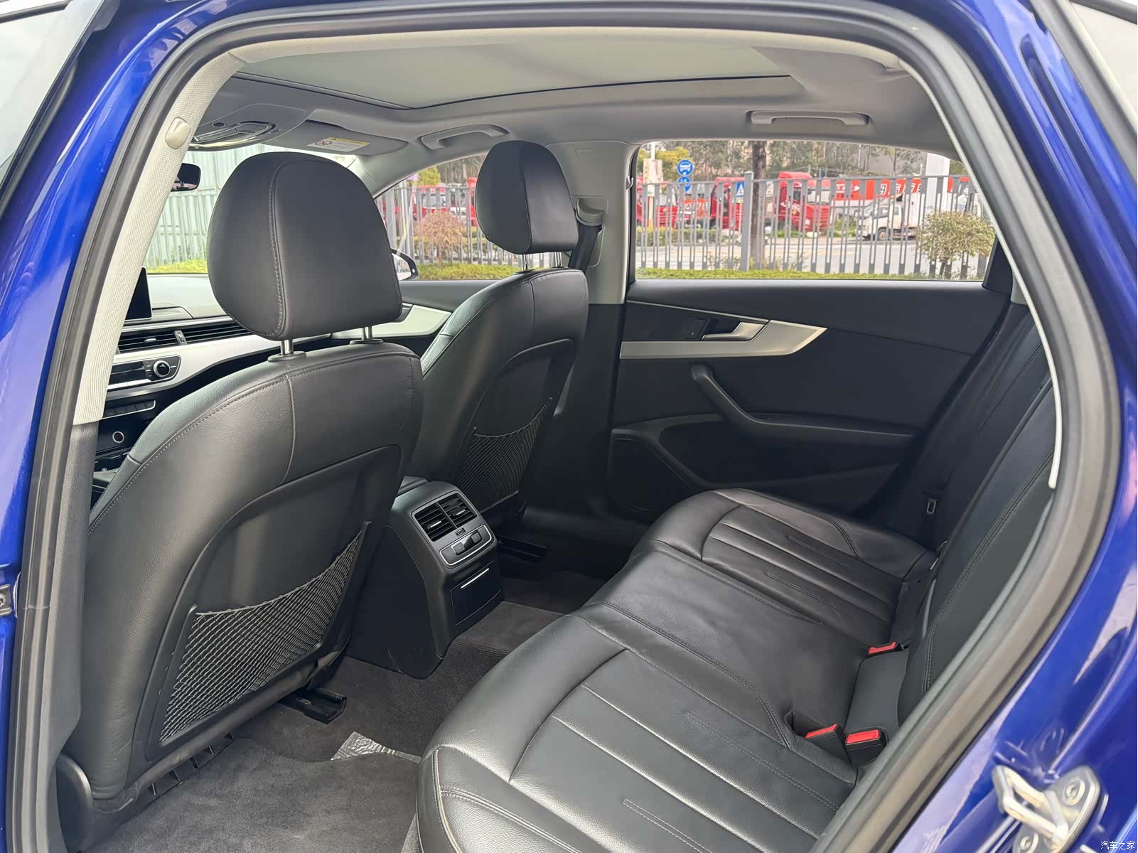 Audi A4L, 2019 8