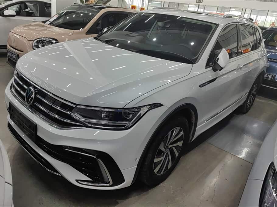Volkswagen Tiguan L