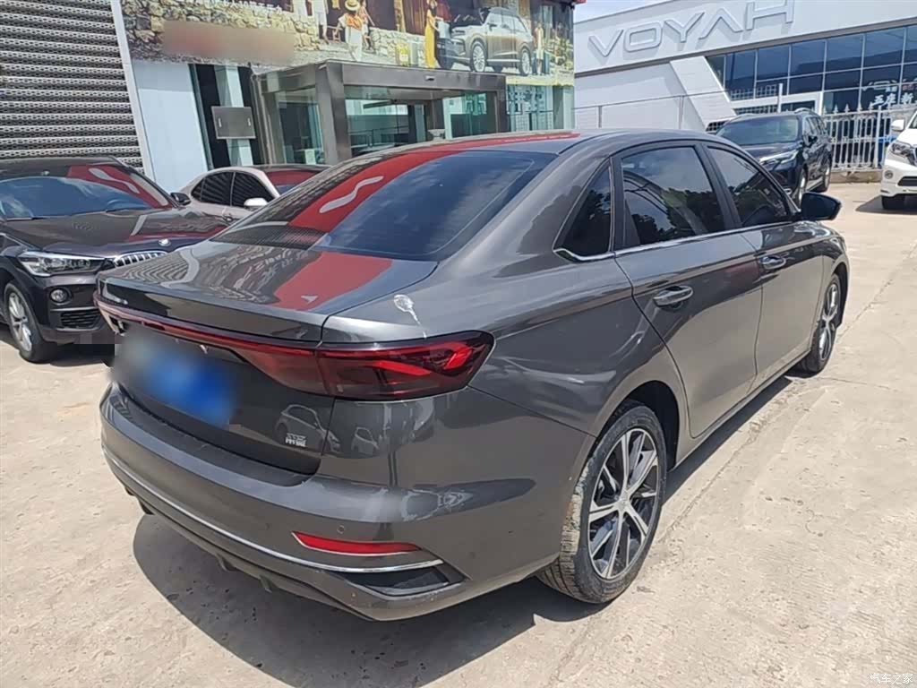 Geely Emgrand, 2023 7
