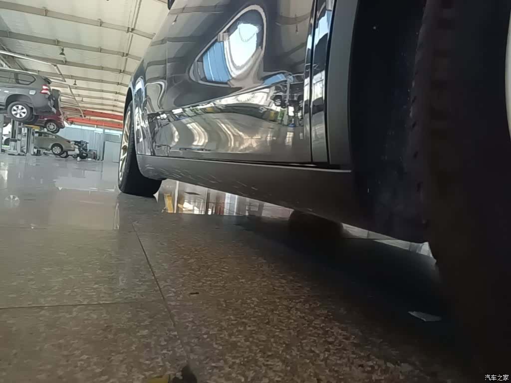 Tesla Model Y, 2024 21