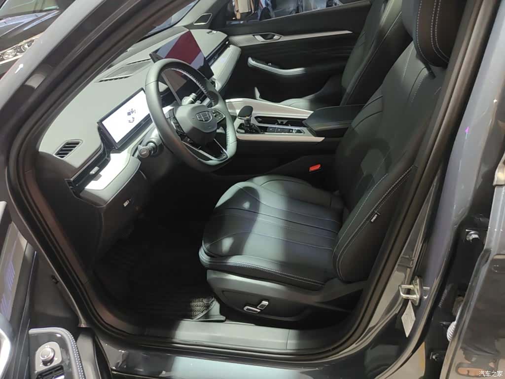 Geely Preface, 2025 11
