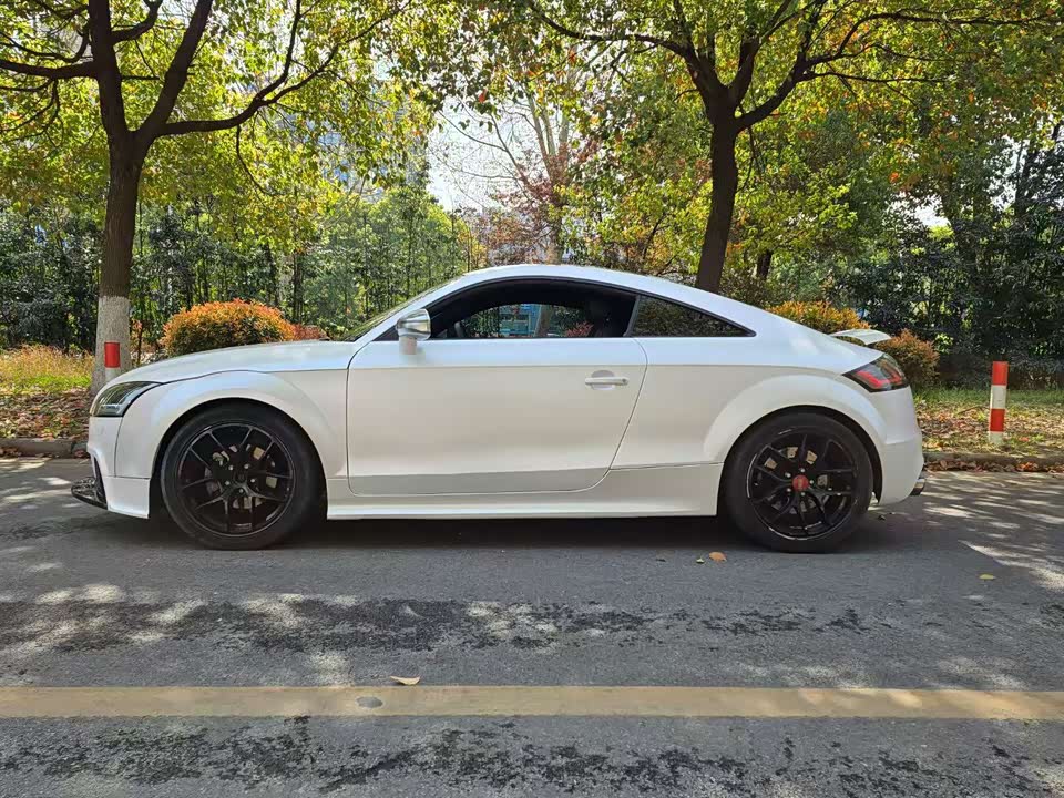 Audi TTS