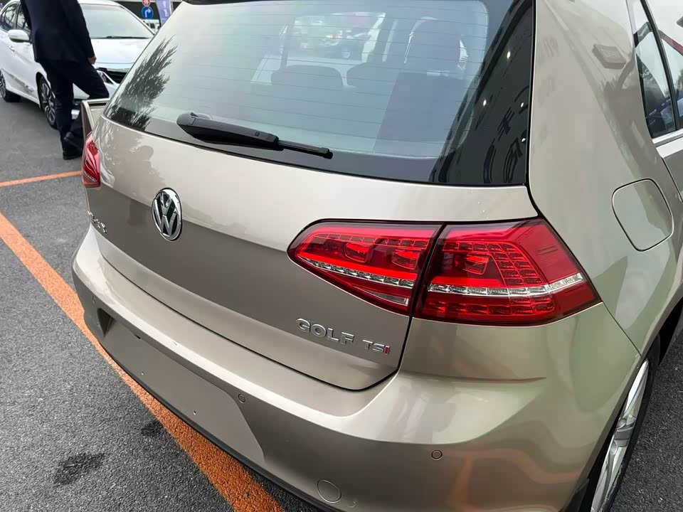 Volkswagen golf
