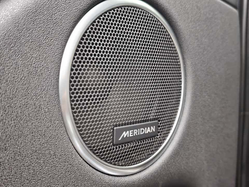 Land Rover Discover sports