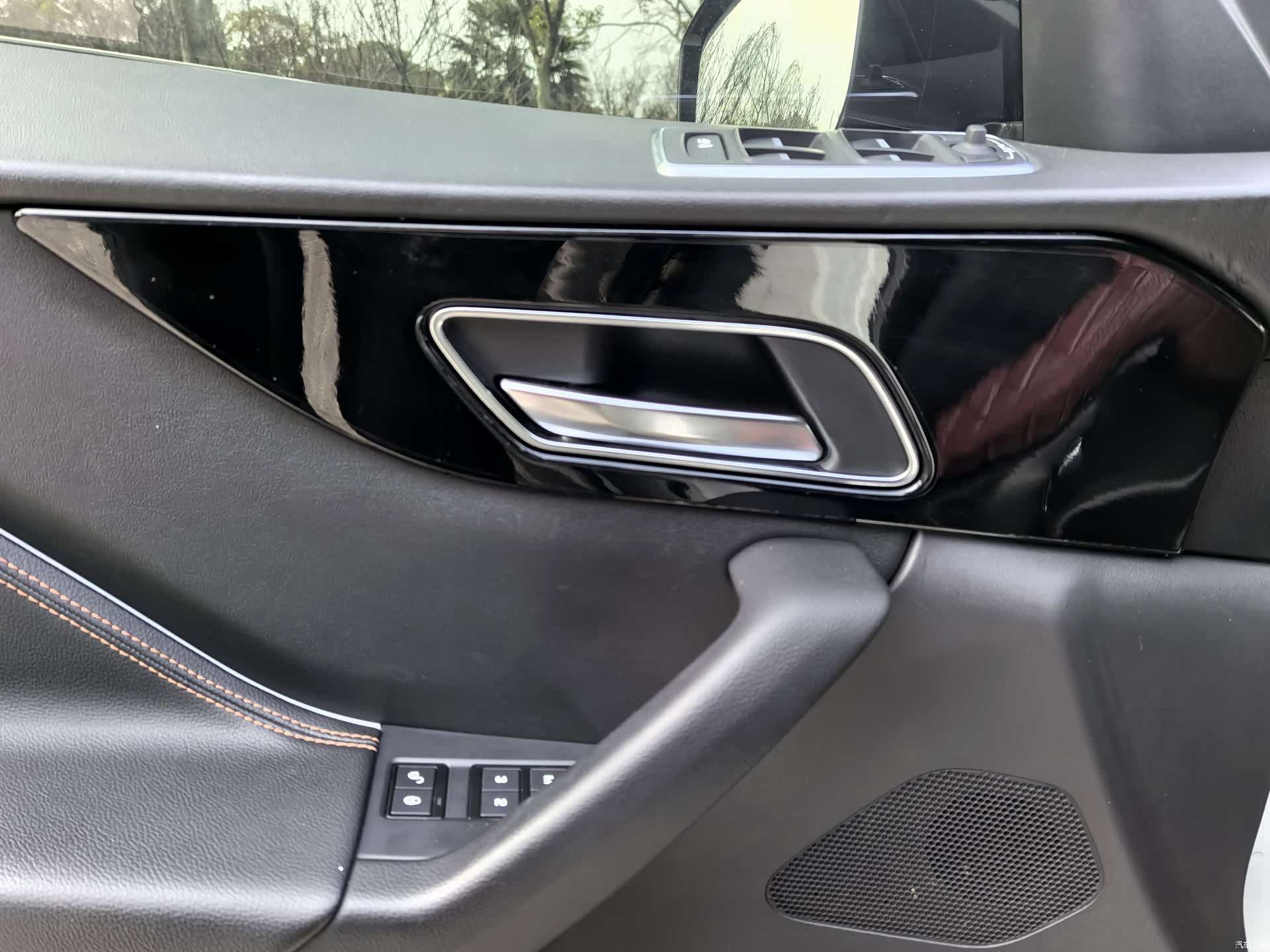 Jaguar F-PACE, 2021 все фото