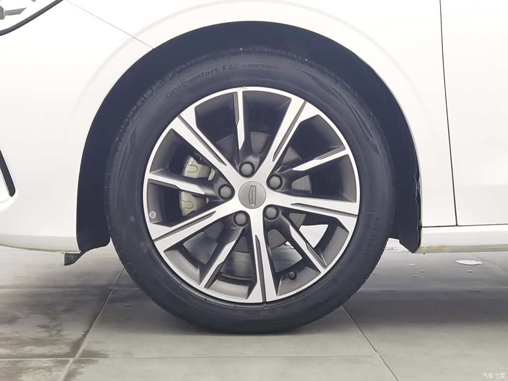 Geely Emgrand, 2021 17