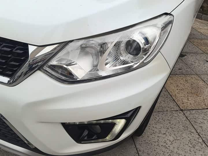 BAIC Senova X35 2016 1.5L АКПП Luxury