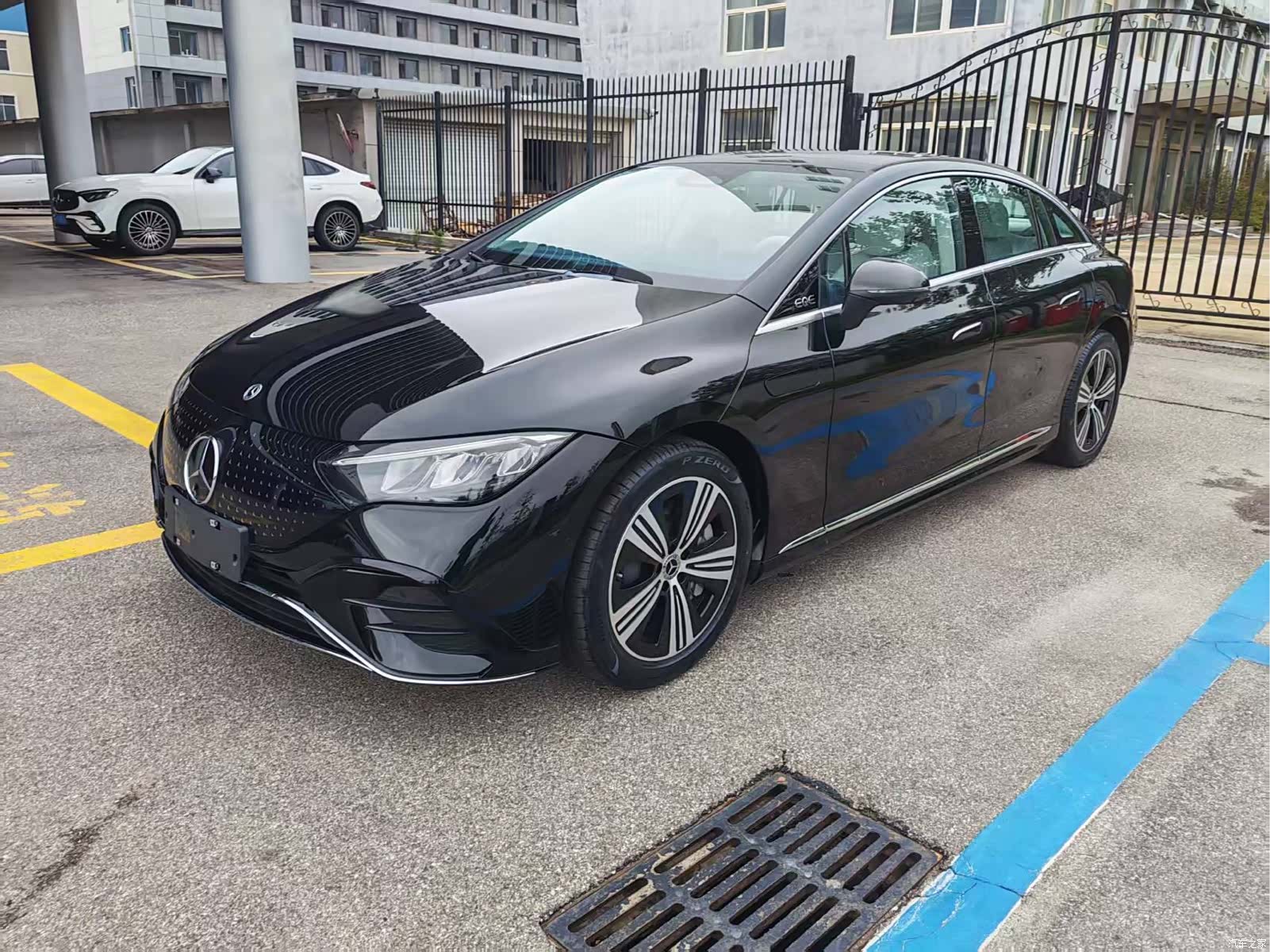 Mercedes-Benz EQE