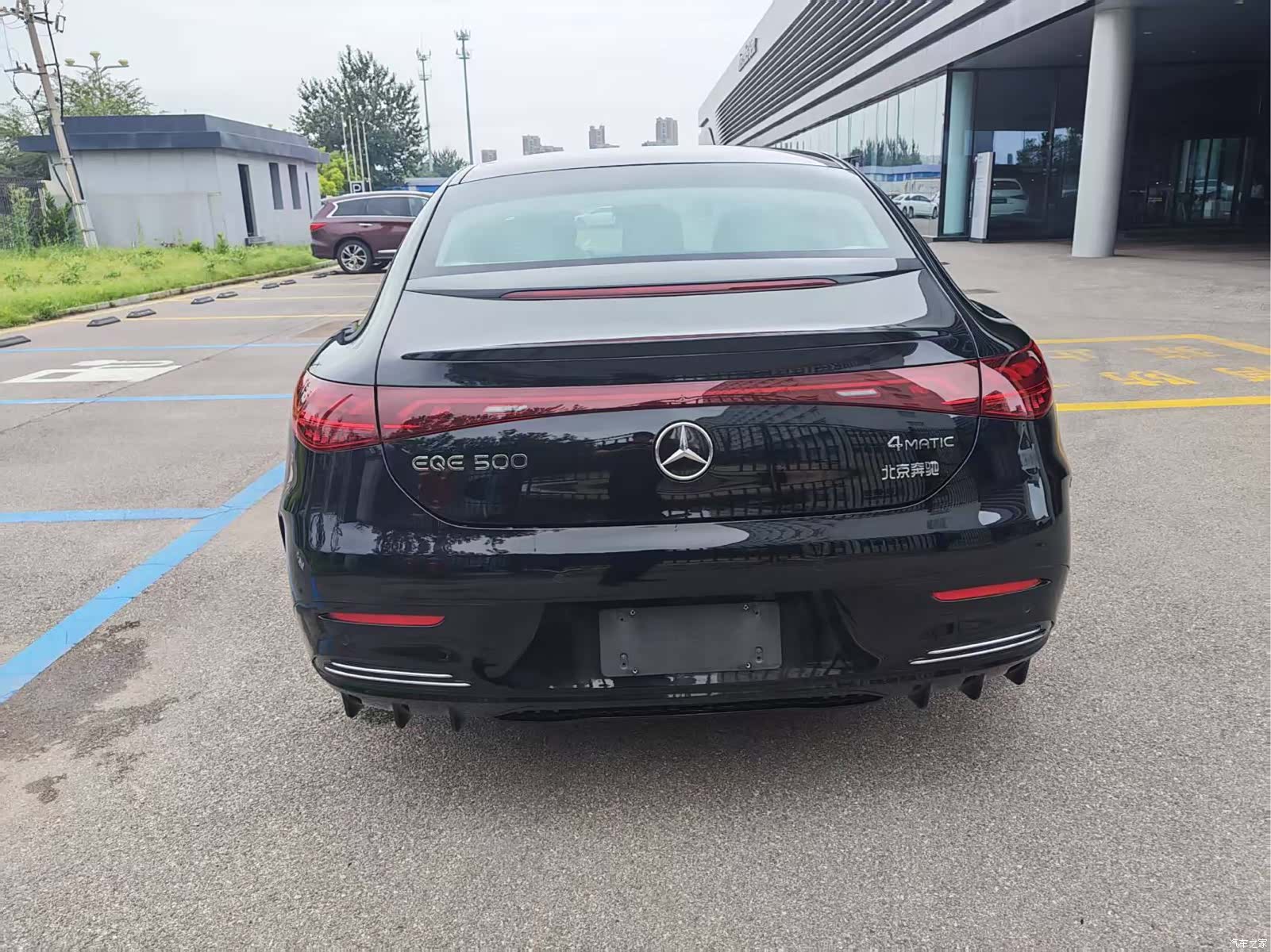 Mercedes-Benz EQE, 2025 8