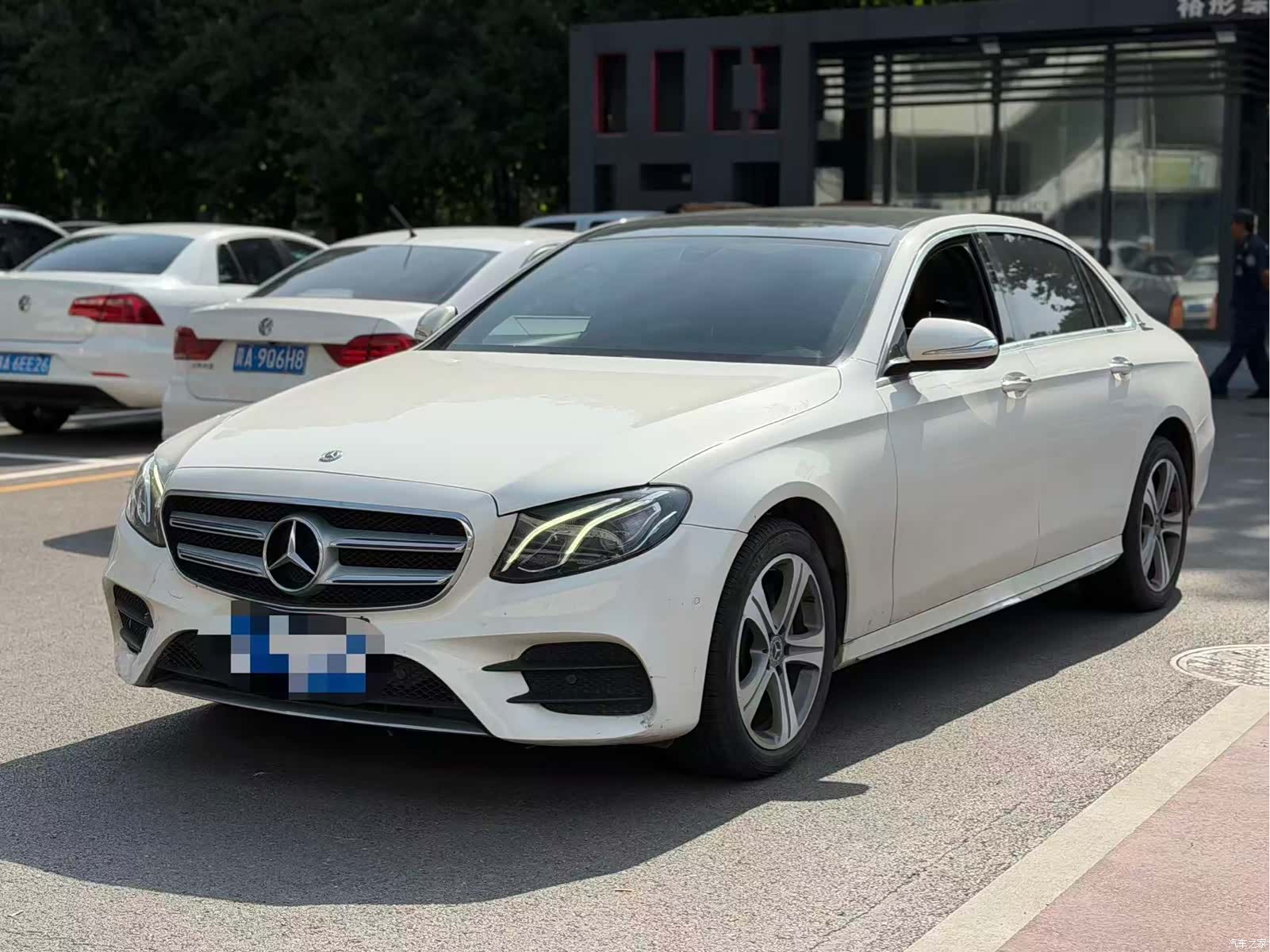 Mercedes-Benz E-Class, 2018 1