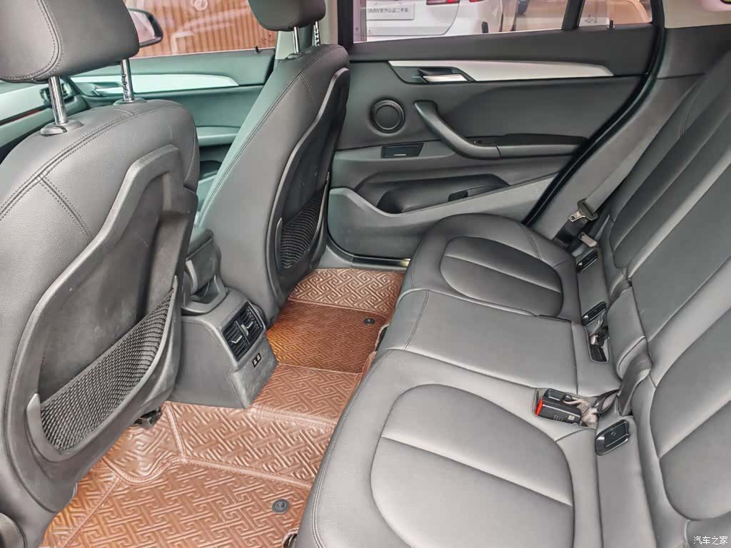 BMW X1, 2019 12