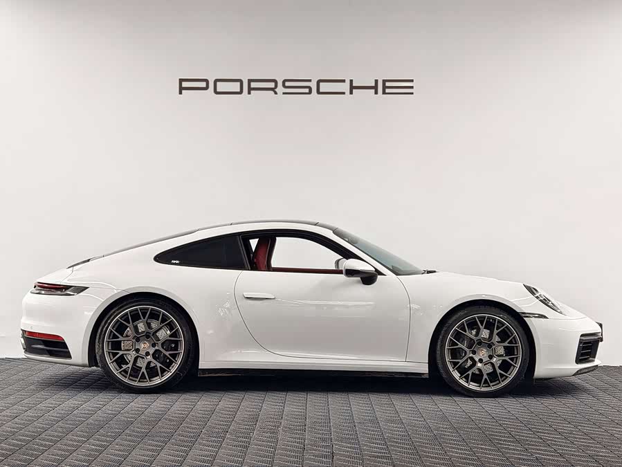 Porsche 911 2025, фото 6