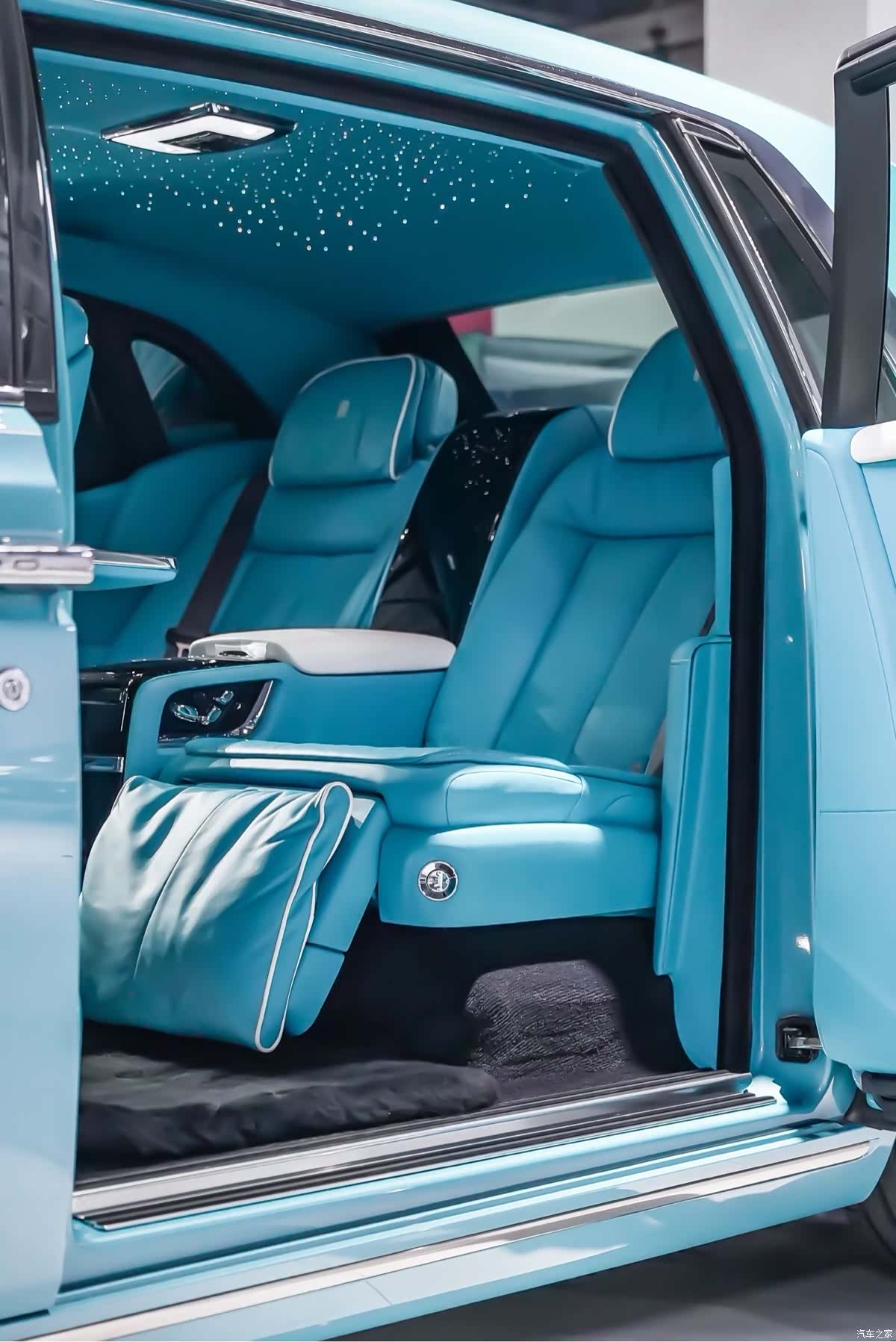 Rolls-Royce Phantom, 2020 16