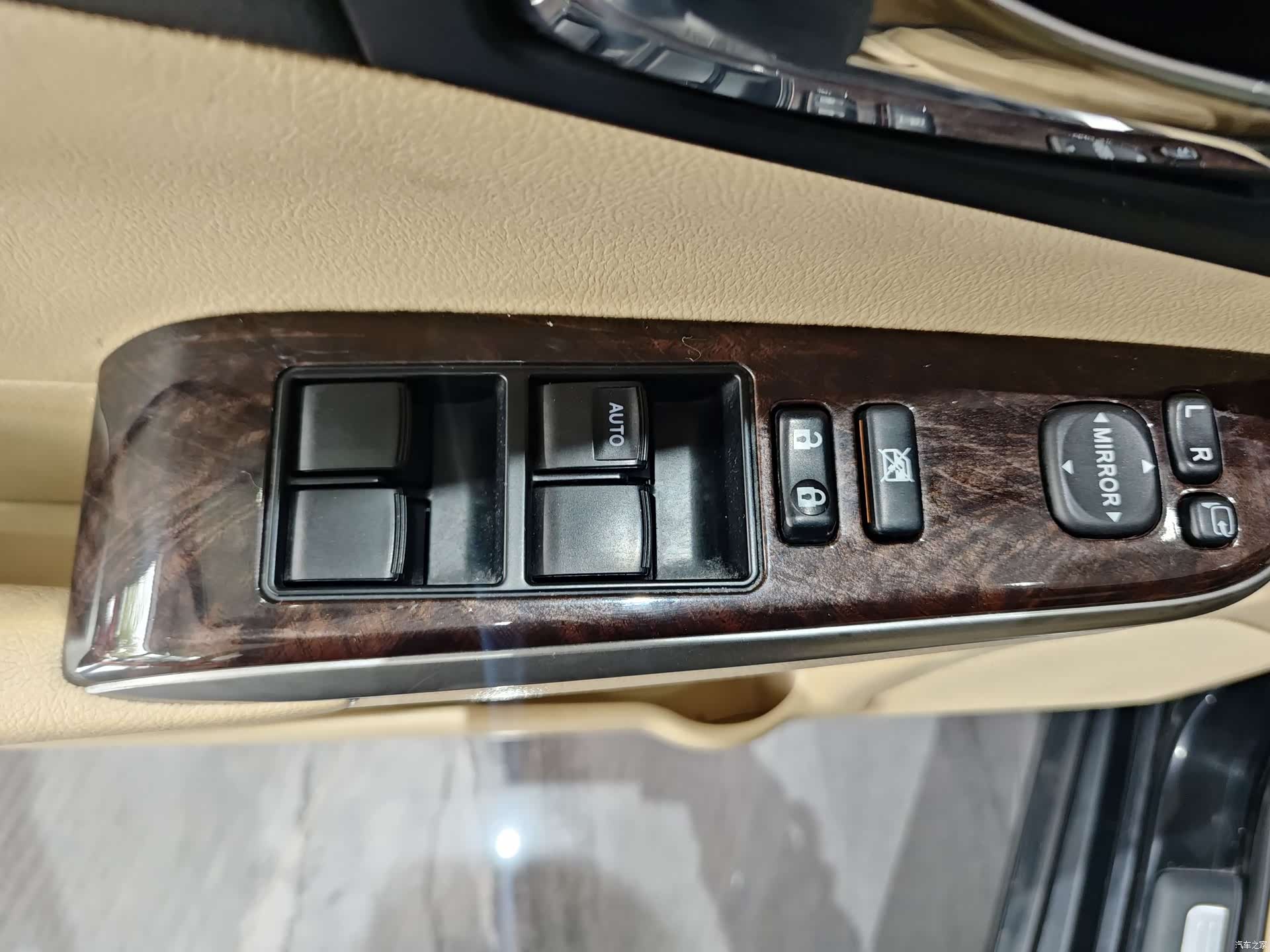 Toyota Camry, 2015 6
