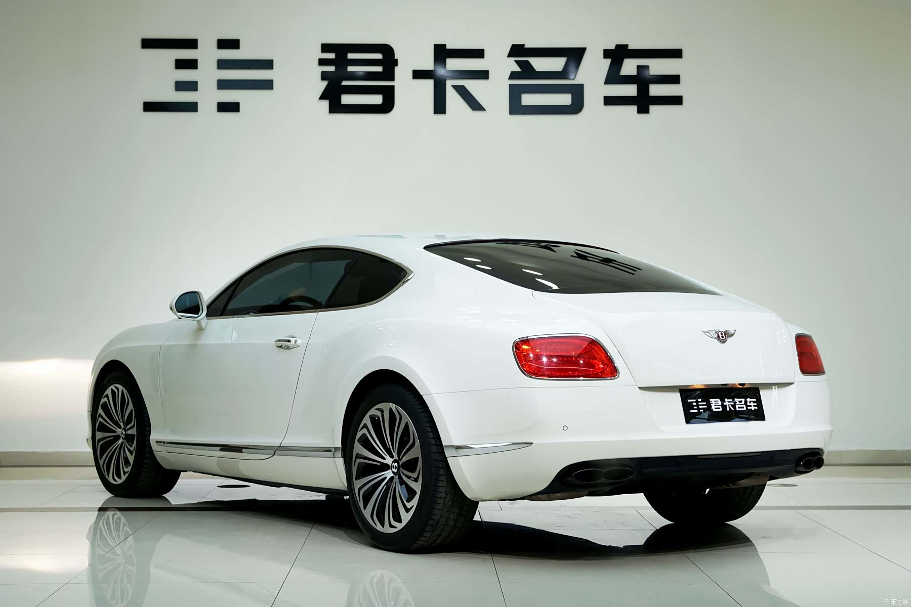 Bentley Continental GT, 2017 все фото
