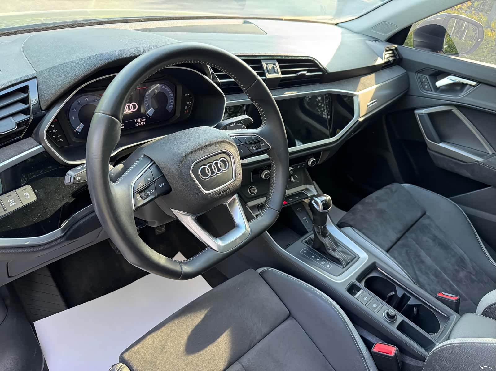 Audi Q3, 2021 10
