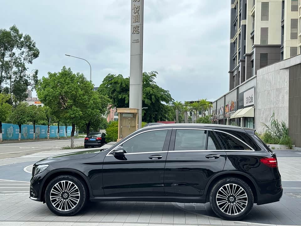 Mercedes-Benz GLC Mercedes-Benz GLC