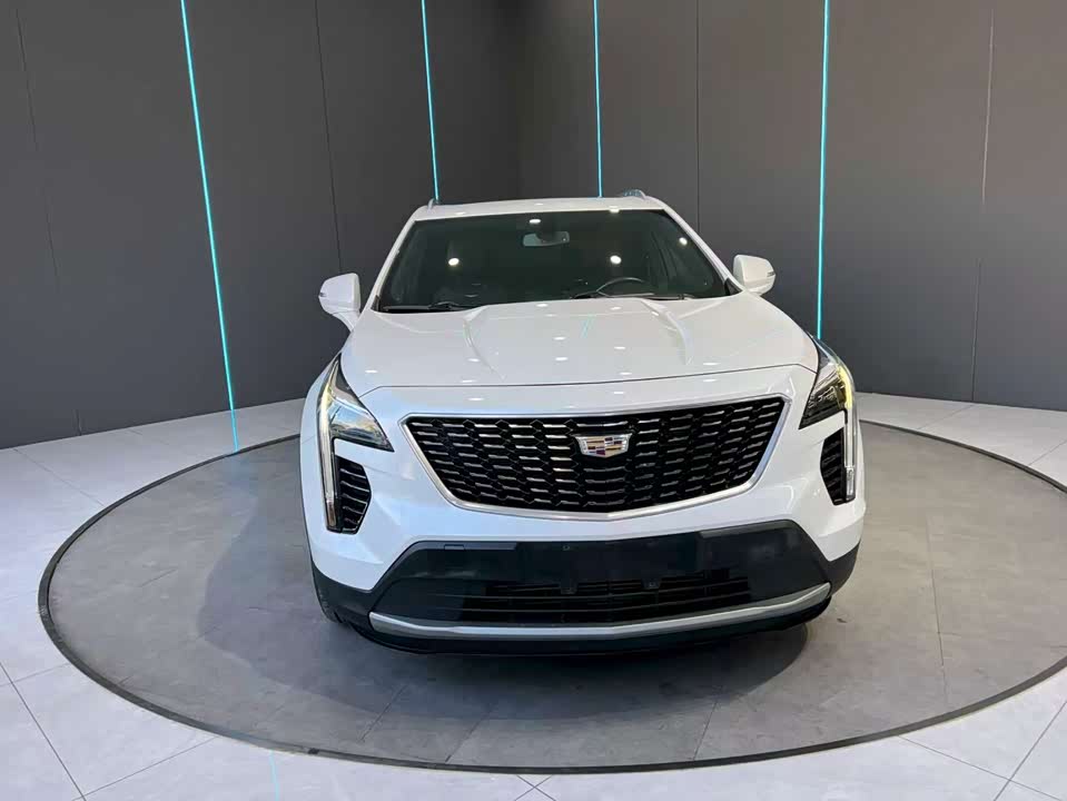 Cadillac XT4