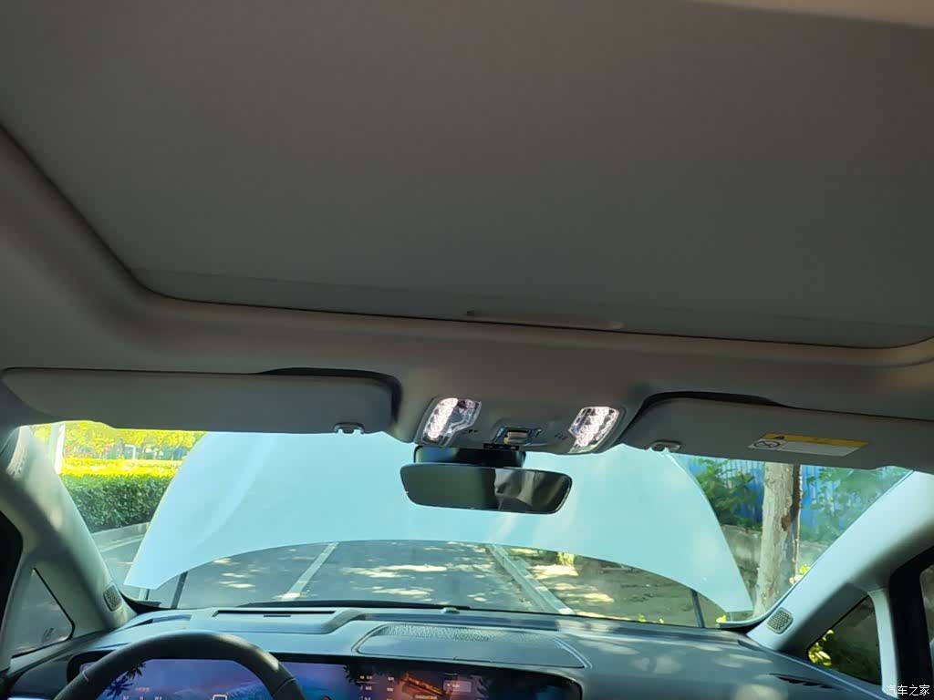 Buick GL8, 2025 18