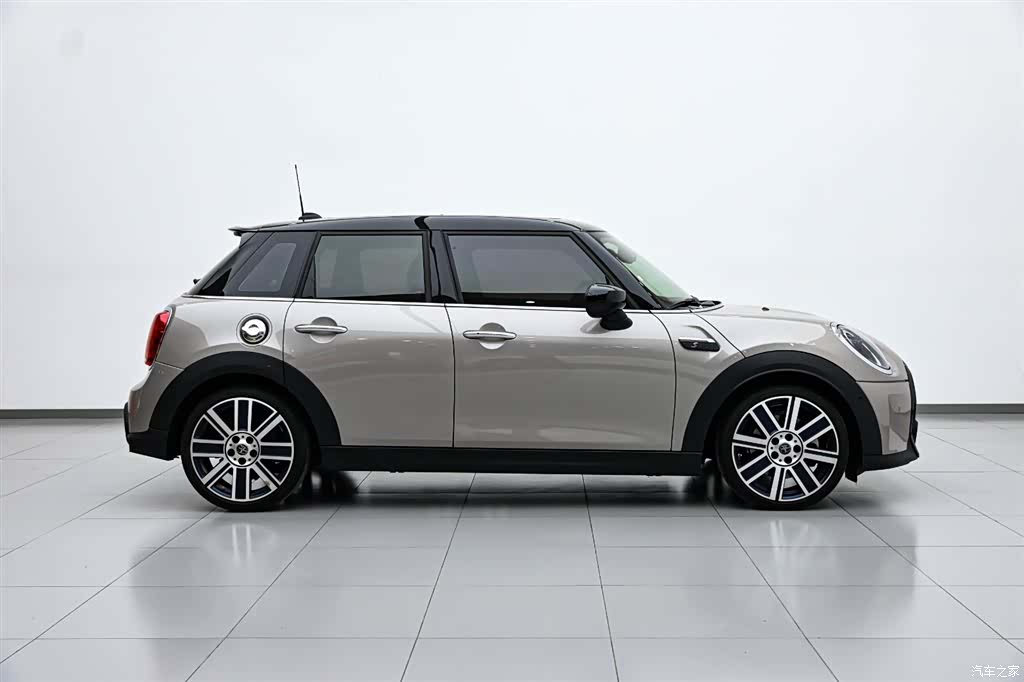 Mini Cooper, 2022 6
