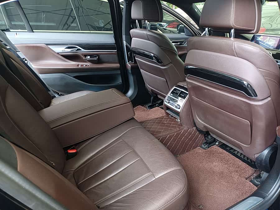 BMW 7-Series 2019, фото 19