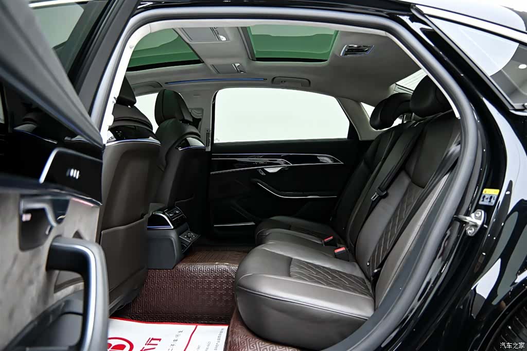 Audi A8L, 2022 12