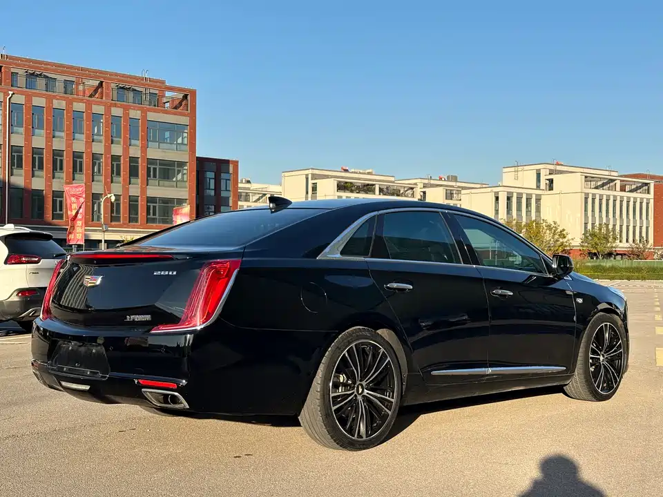 Cadillac XTS