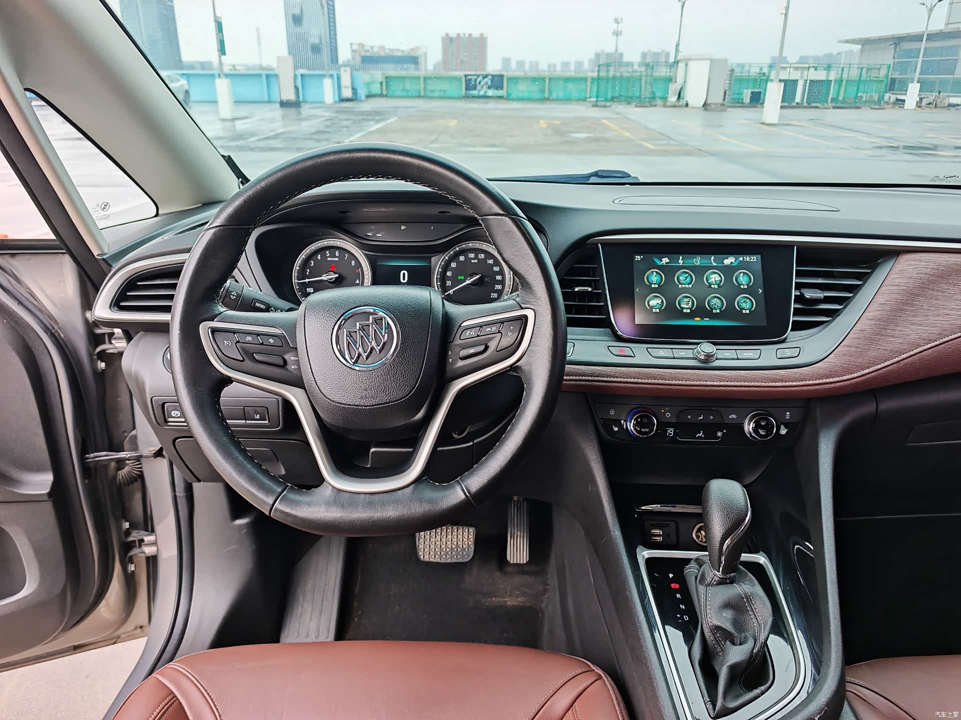 Buick GL6, 2018 14