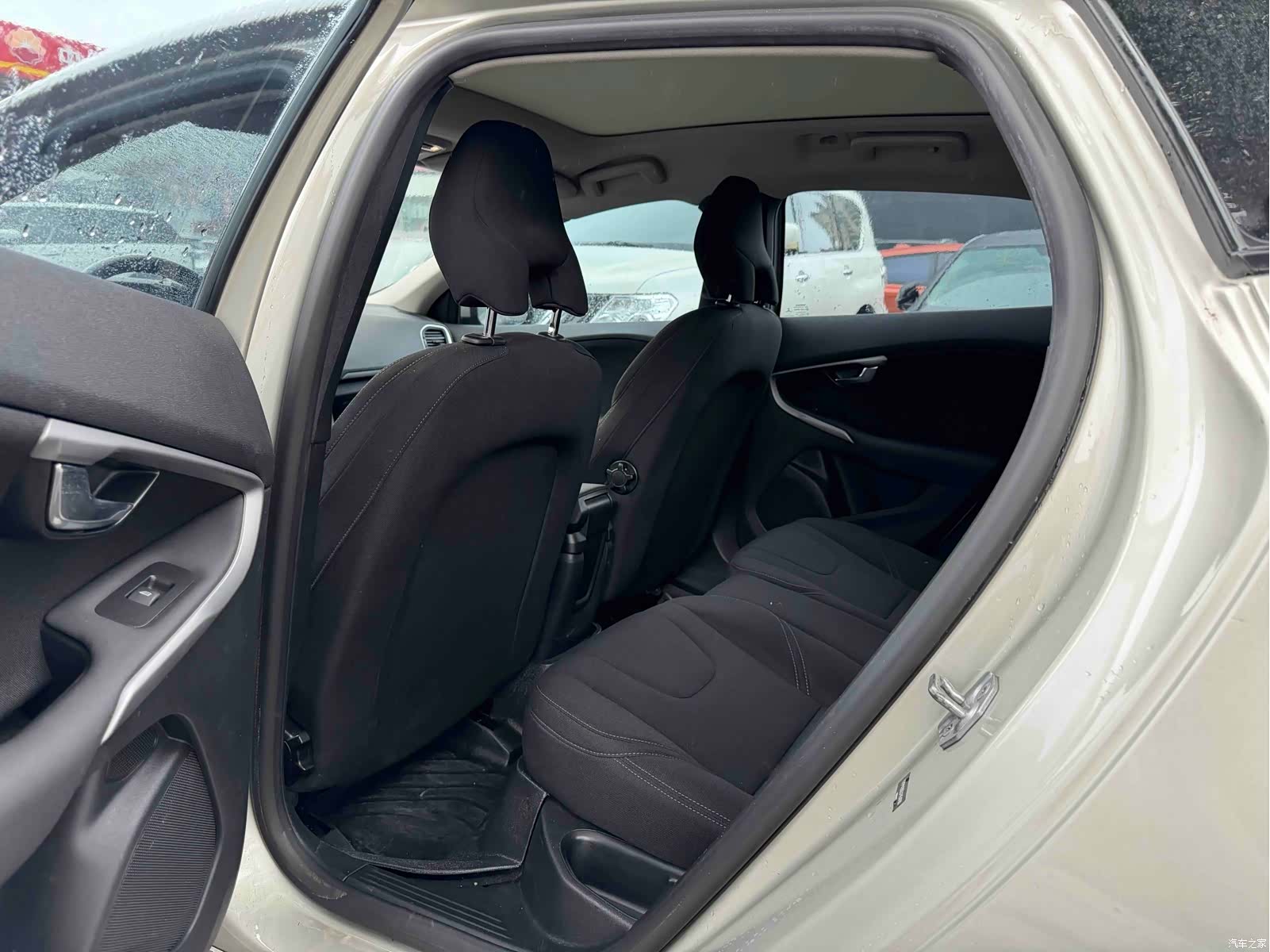 Volvo V40, 2017 6
