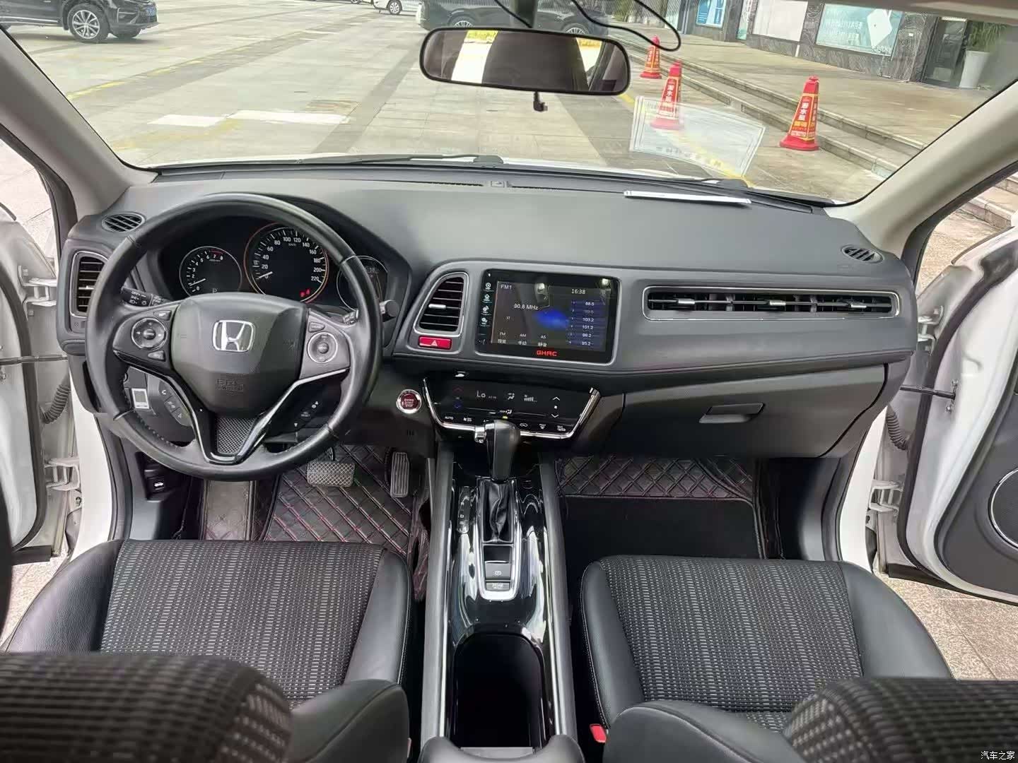 Honda Vezel, 2015 7