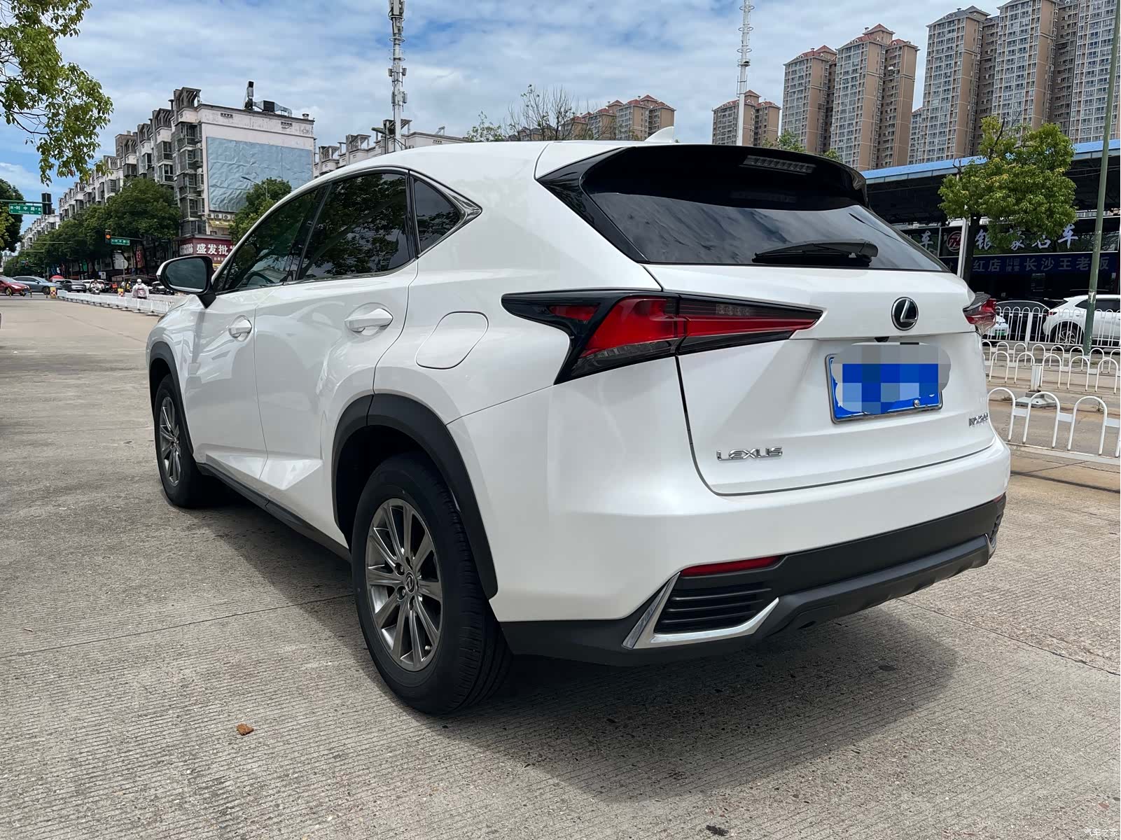 Lexus NX, 2021 11