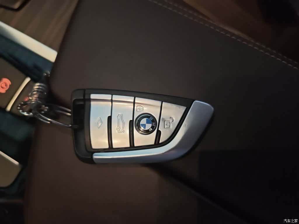 BMW 5 Series, 2018 9