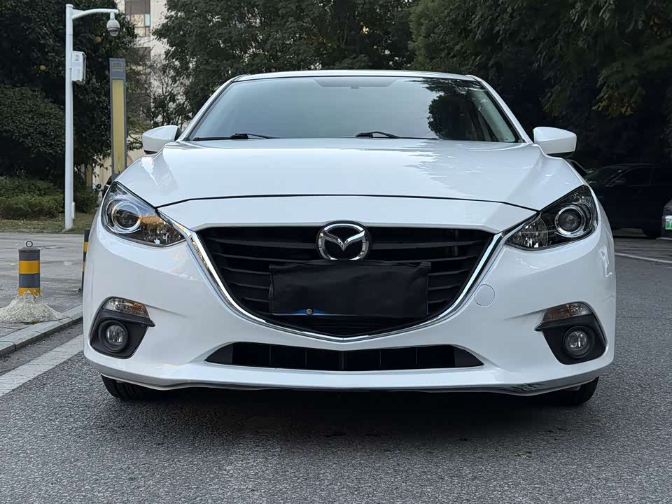 Mazda 3 Angkesaila
