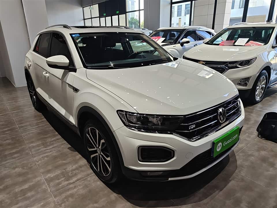 Volkswagen T-ROC exploring Songs