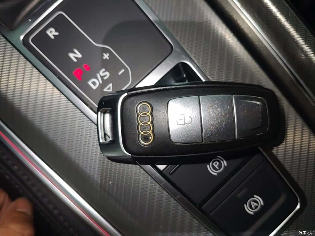 Audi A6L, 2022 9