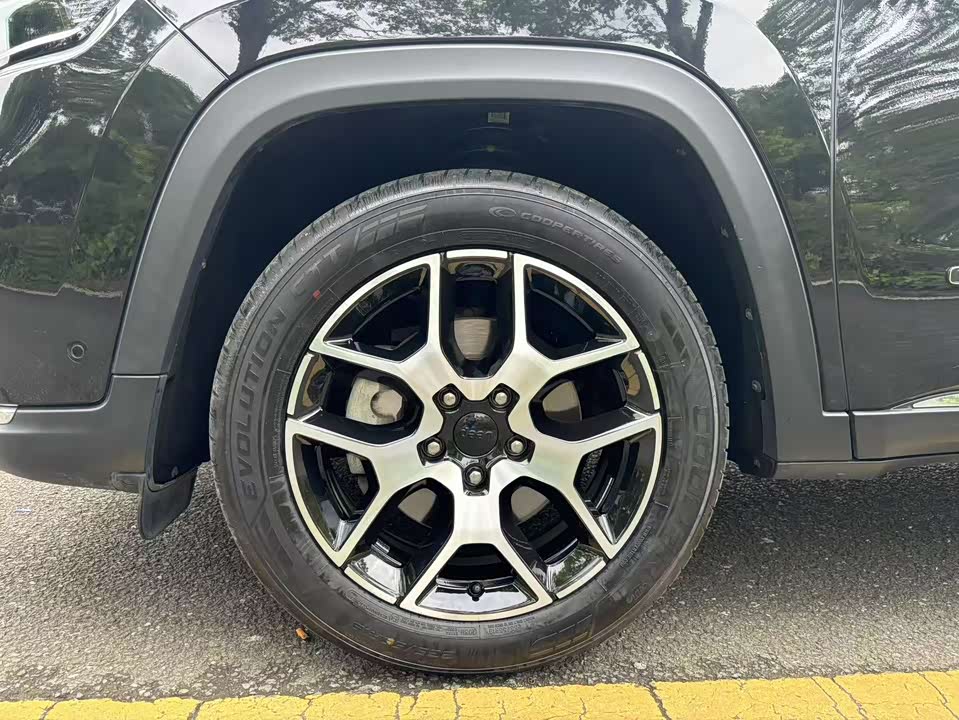 Jeep Grand Commander